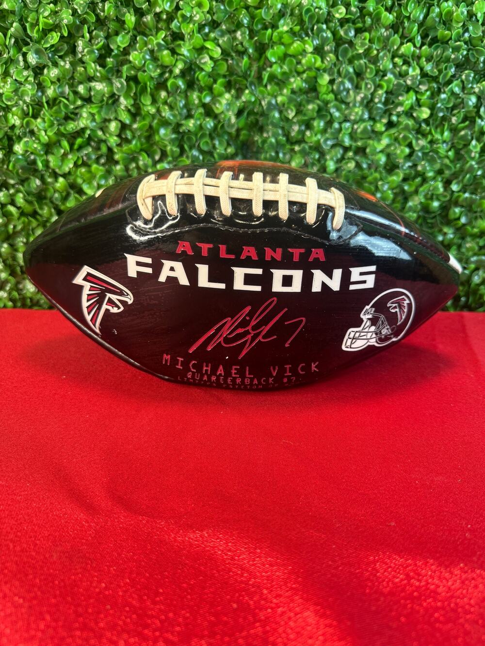 Limited Edition Players Michael Vick Atlanta Falcons NFL Football 2003